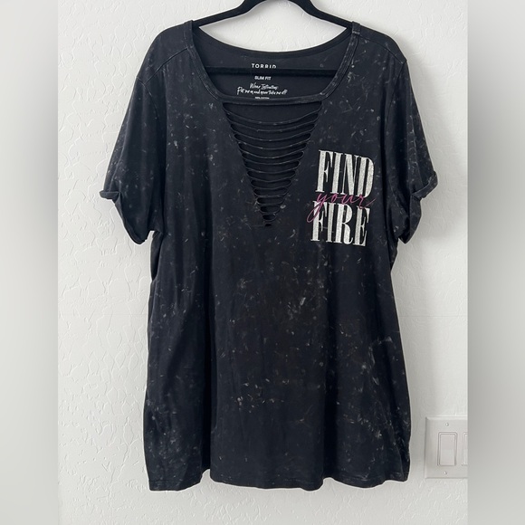 torrid Tops - Torrid Black Distressed 'Find Your Fire' Tee
